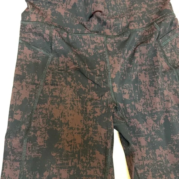 NWT Sweaty Betty Zero Gravity Leggings 7/8 Purple